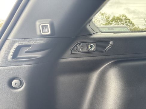 New 2025 Jeep Grand Cherokee Altitude image 13