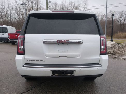 Used 2019 GMC Yukon XL Denali w/ Denali Ultimate Package image 7