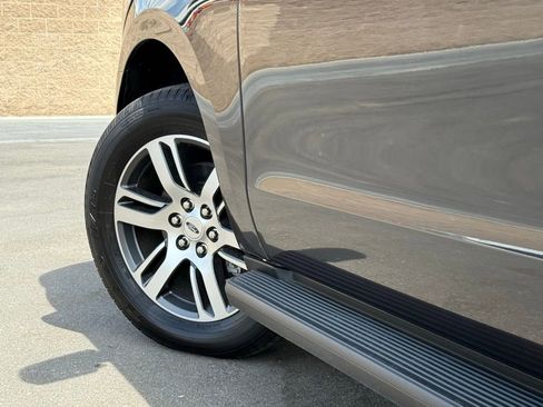 New 2024 Ford Expedition XLT image 19