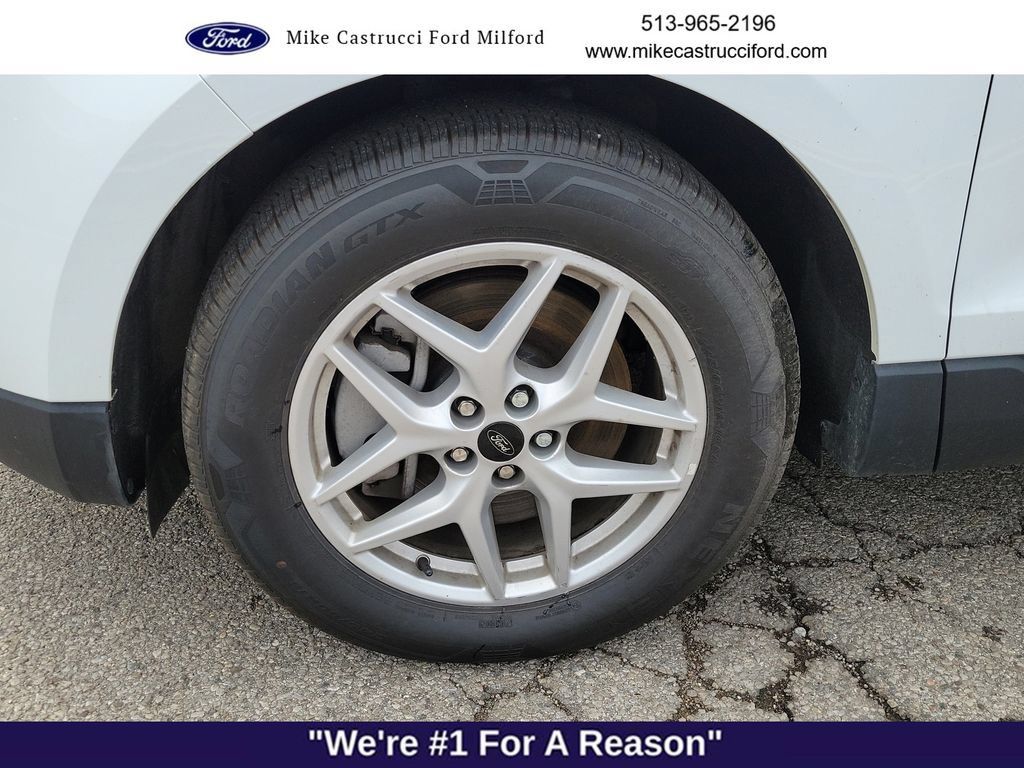 Used 2024 Ford Edge SEL AWD/4WD image 9