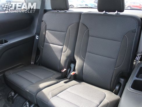 Certified 2023 GMC Acadia SLE w/ Driver Convenience Package image 22