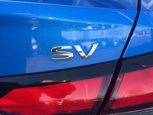 Used 2020 Nissan Versa SV image 14