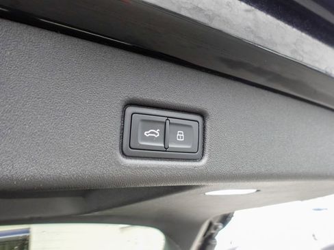 Used 2025 Audi Q5 Premium Plus w/ Premium Plus image 50