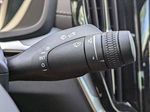 Used 2024 Volvo S60 T8 Ultimate w/ Climate Package image 9