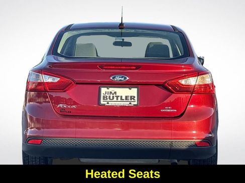Used 2014 Ford Focus SE w/ SE Winter Package image 6