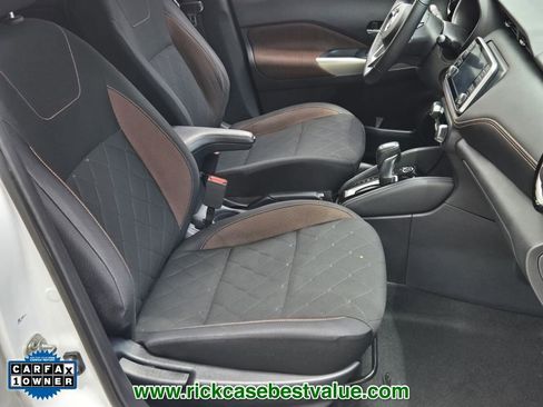 Used 2020 Nissan Kicks SR w/ Exterior Package FWD image 18