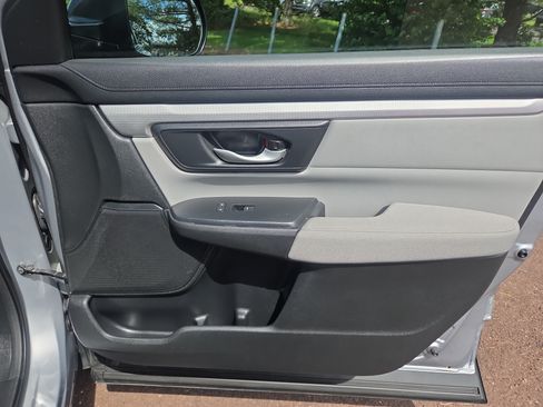 Used 2018 Honda CR-V LX image 17