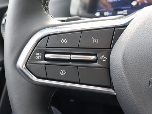 New 2026 Chevrolet Equinox LT w/ Convenience Package II image 16