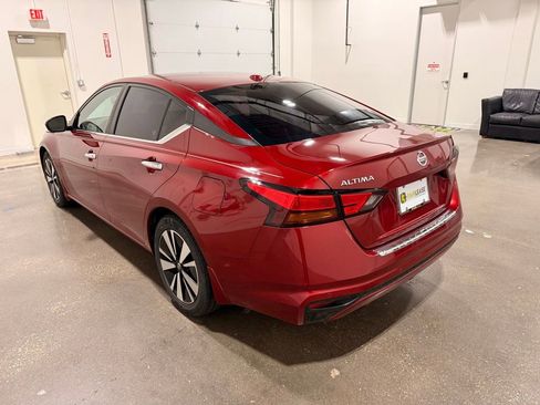 Used 2021 Nissan Altima 2.5 SV FWD image 7