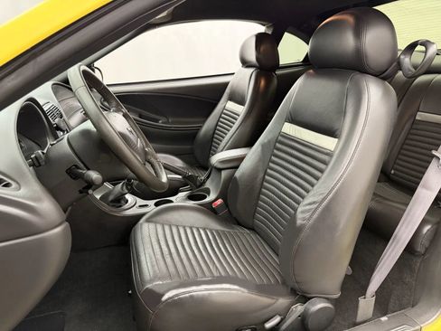 Used 2003 Ford Mustang Mach 1 RWD image 10