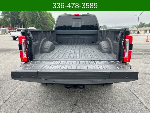 Used 2024 Ford F250 Platinum AWD/4WD image 23