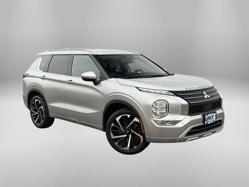 Used 2022 Mitsubishi Outlander SEL image 6