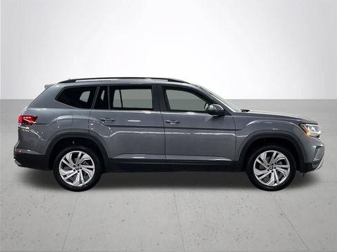 Used 2021 Volkswagen Atlas SE w/ Towing Package AWD/4WD image 9