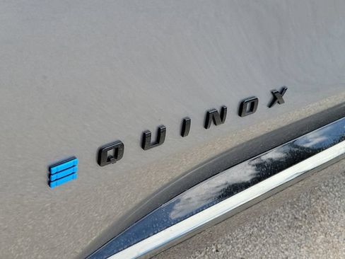 Used 2024 Chevrolet Equinox EV RS FWD image 7