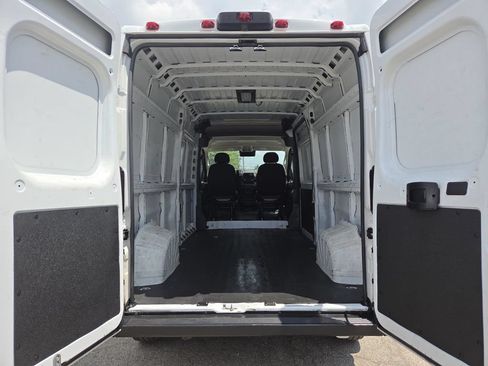 Used 2023 RAM ProMaster 2500 FWD image 15
