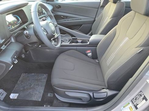 New 2026 Hyundai Elantra SEL Sport image 18