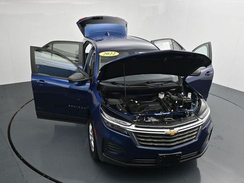 Used 2022 Chevrolet Equinox LS w/ LS Convenience Package AWD/4WD image 40