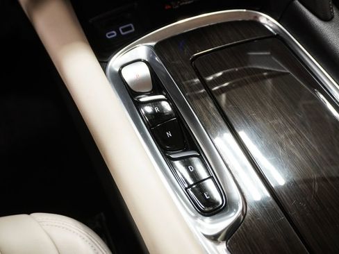 Used 2023 Buick Enclave Essence w/ Experience Buick Package image 31