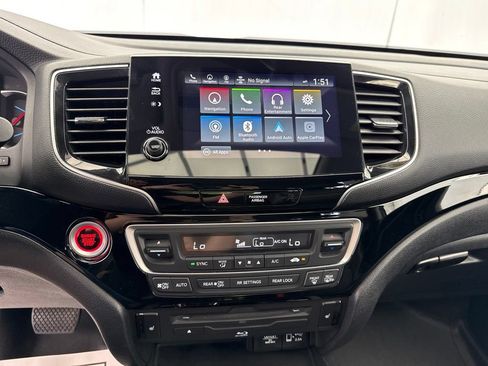 Used 2019 Honda Pilot Touring image 25