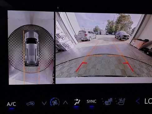 New 2026 Chevrolet Traverse RS image 4