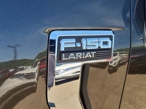 Used 2024 Ford F150 Lariat w/ Bed Utility Package AWD/4WD image 31