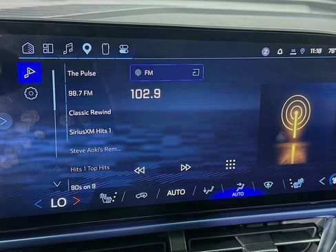 Used 2024 Chevrolet Equinox EV LT FWD image 21