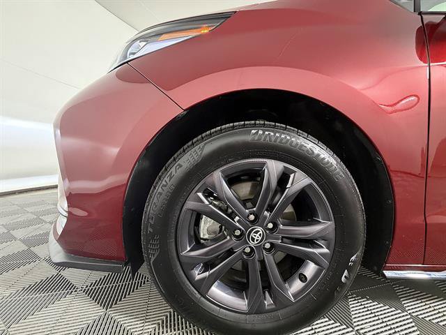 Certified 2026 Toyota Sienna XSE AWD/4WD image 26