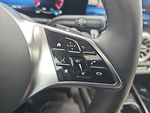 Certified 2025 Mercedes-Benz GLA 250 4MATIC image 19