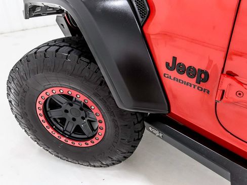 Used 2020 Jeep Gladiator Sport w/ Quick Order Package 24S AWD/4WD image 10