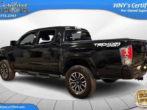 Used 2023 Toyota Tacoma TRD Sport image 8