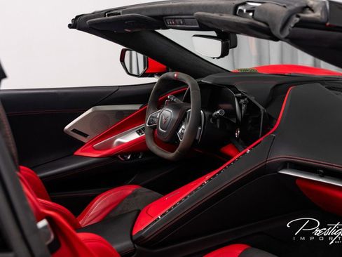 Used 2021 Chevrolet Corvette Stingray Premium Cpe w/ 3LT image 47