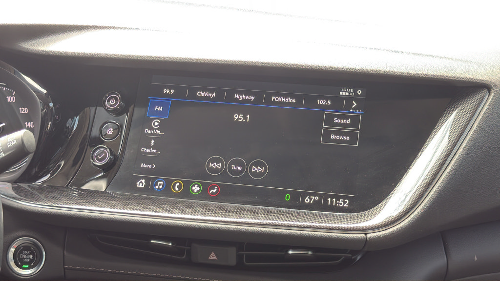 Used 2023 Buick Envision Essence FWD image 16