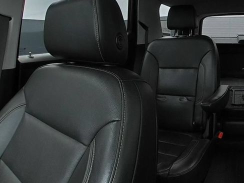 Used 2019 Chevrolet Traverse Premier w/ Redline Edition AWD/4WD image 25