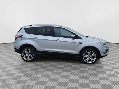 Used 2017 Ford Escape Titanium AWD/4WD image 9
