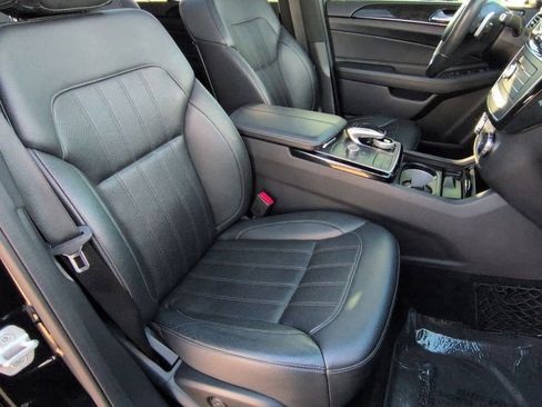 Used 2018 Mercedes-Benz GLS 450 4MATIC image 24