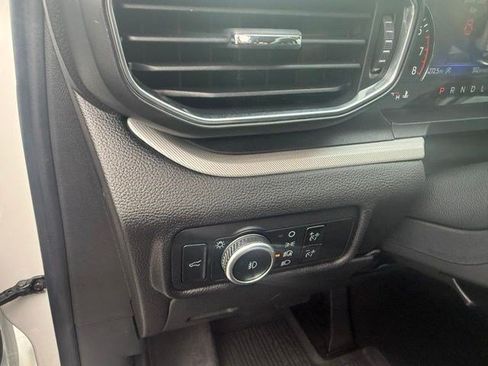 Used 2023 Ford Explorer XLT w/ Equipment Group 202A RWD image 14