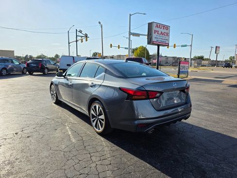 Used 2020 Nissan Altima 2.5 SL FWD image 5