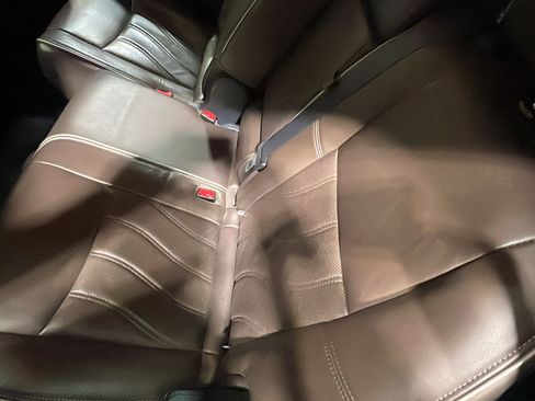 Used 2019 INFINITI QX60 Luxe w/ Essential Package image 17