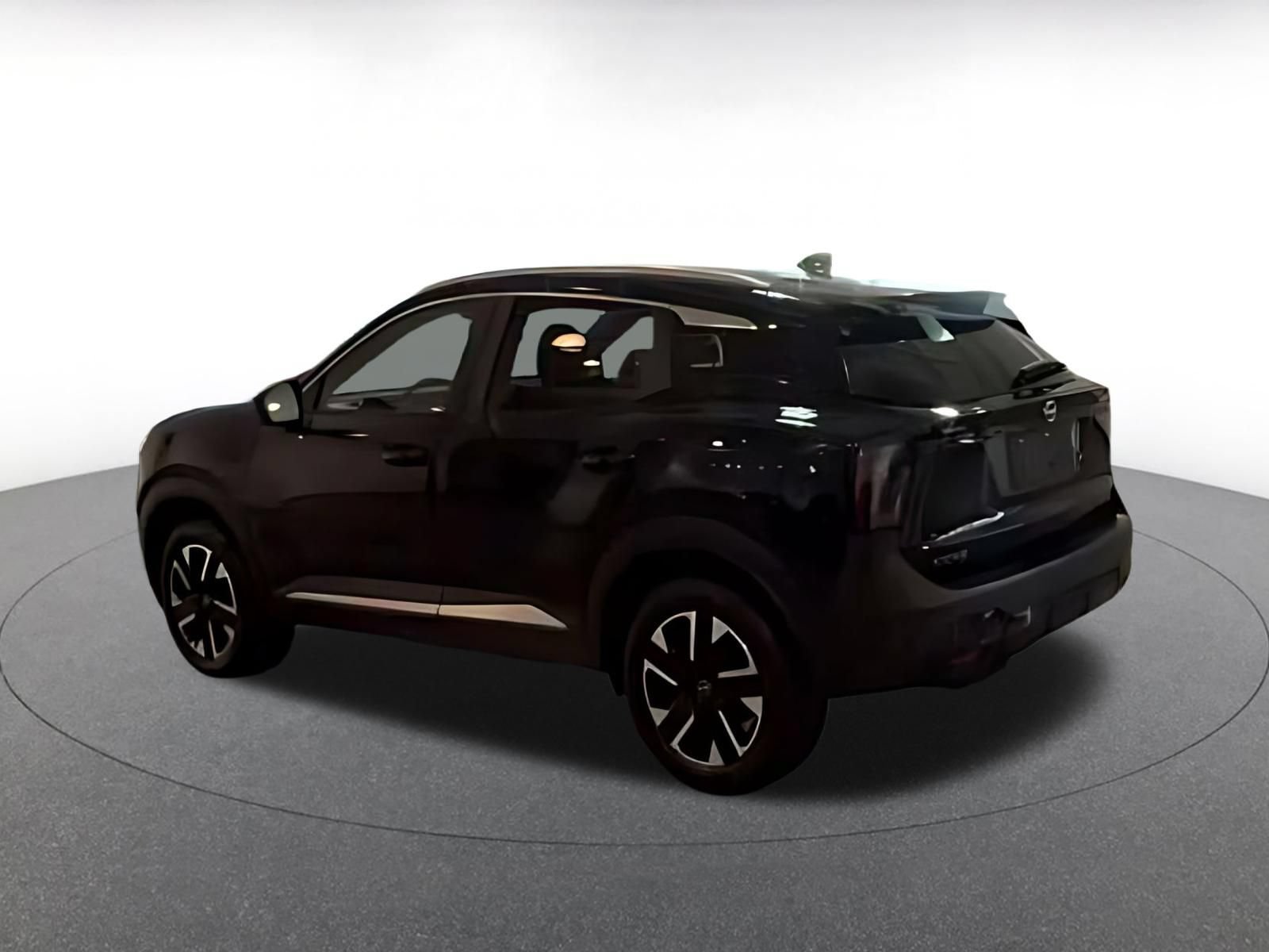 Used 2026 Nissan Kicks SV w/ Cold Weather Package AWD/4WD image 13