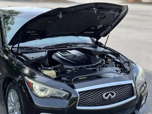 Used 2017 INFINITI Q50 2.0t w/ Moonroof Package RWD image 43