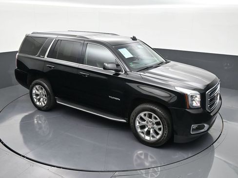 Used 2019 GMC Yukon SLE w/ SLE Value Package image 18