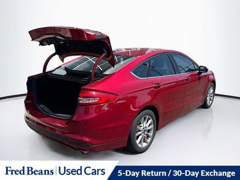 Used 2017 Ford Fusion SE w/ Fusion SE Technology Package FWD image 20