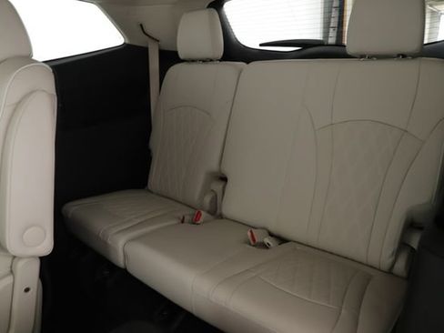 Used 2024 Buick Enclave Avenir w/ Avenir Technology Package AWD/4WD image 30