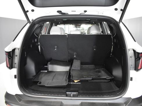 Used 2025 Hyundai Tucson Limited AWD/4WD image 36