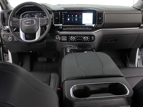 Used 2025 GMC Sierra 1500 SLT w/ SLT Premium Plus Package AWD/4WD image 10