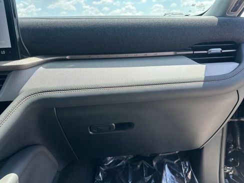 New 2026 Ford Explorer Active w/ Active Comfort Package AWD/4WD image 12