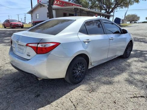 Used 2016 Toyota Corolla LE FWD image 6