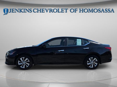 Used 2023 Nissan Altima 2.5 S image 5