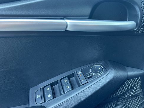 New 2026 Kia Seltos LX FWD image 11