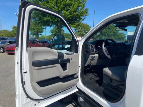 Used 2021 Ford F250 XL w/ Power Equipment Group AWD/4WD image 10